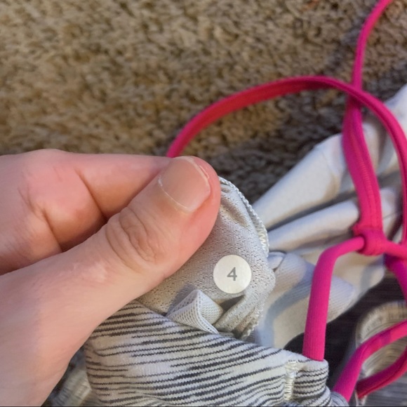 Lululemon tank top size 4 - Picture 4 of 4